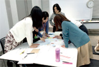 [photo]Career Design Seminar held mainly for female workers as a and childcare, exerting their abilities to the maximum.
part of the Work Style Innovation campaign